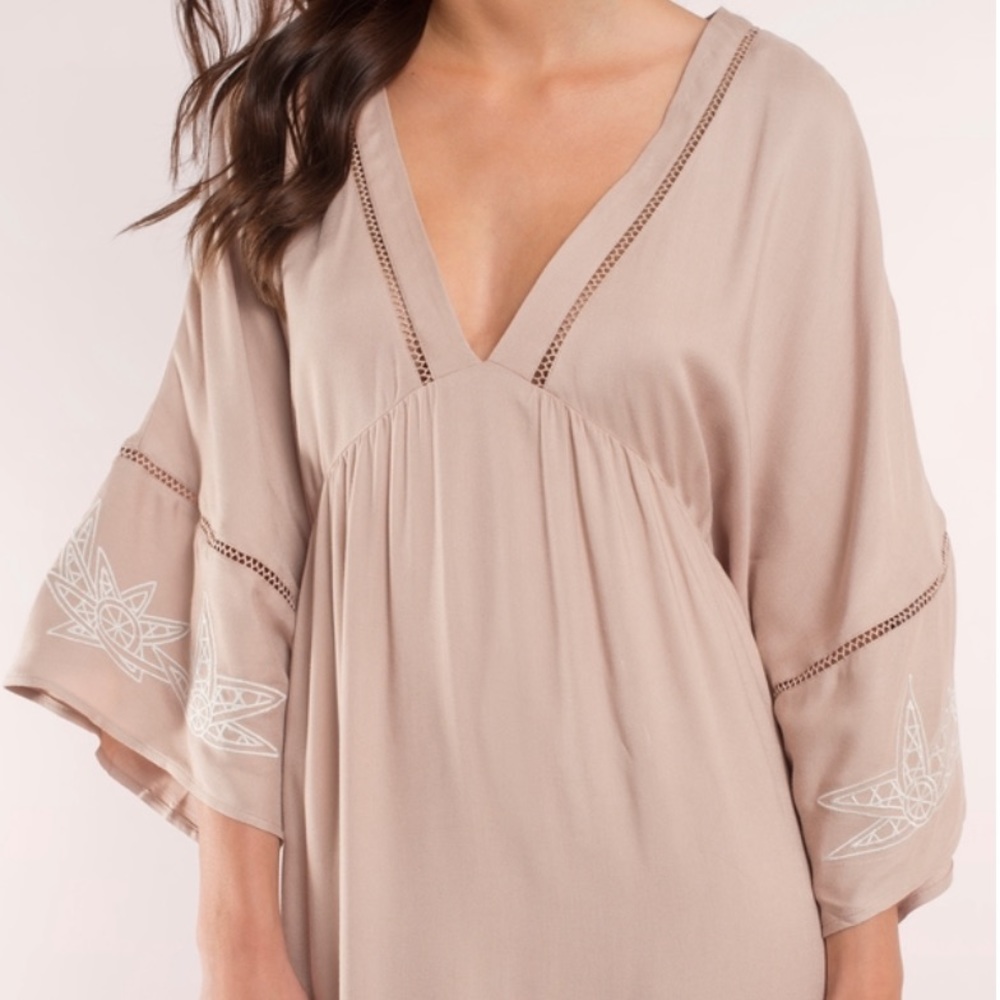 NWOT | TOBI Toasty Embroidered Shift Dress - Picture 3 of 5